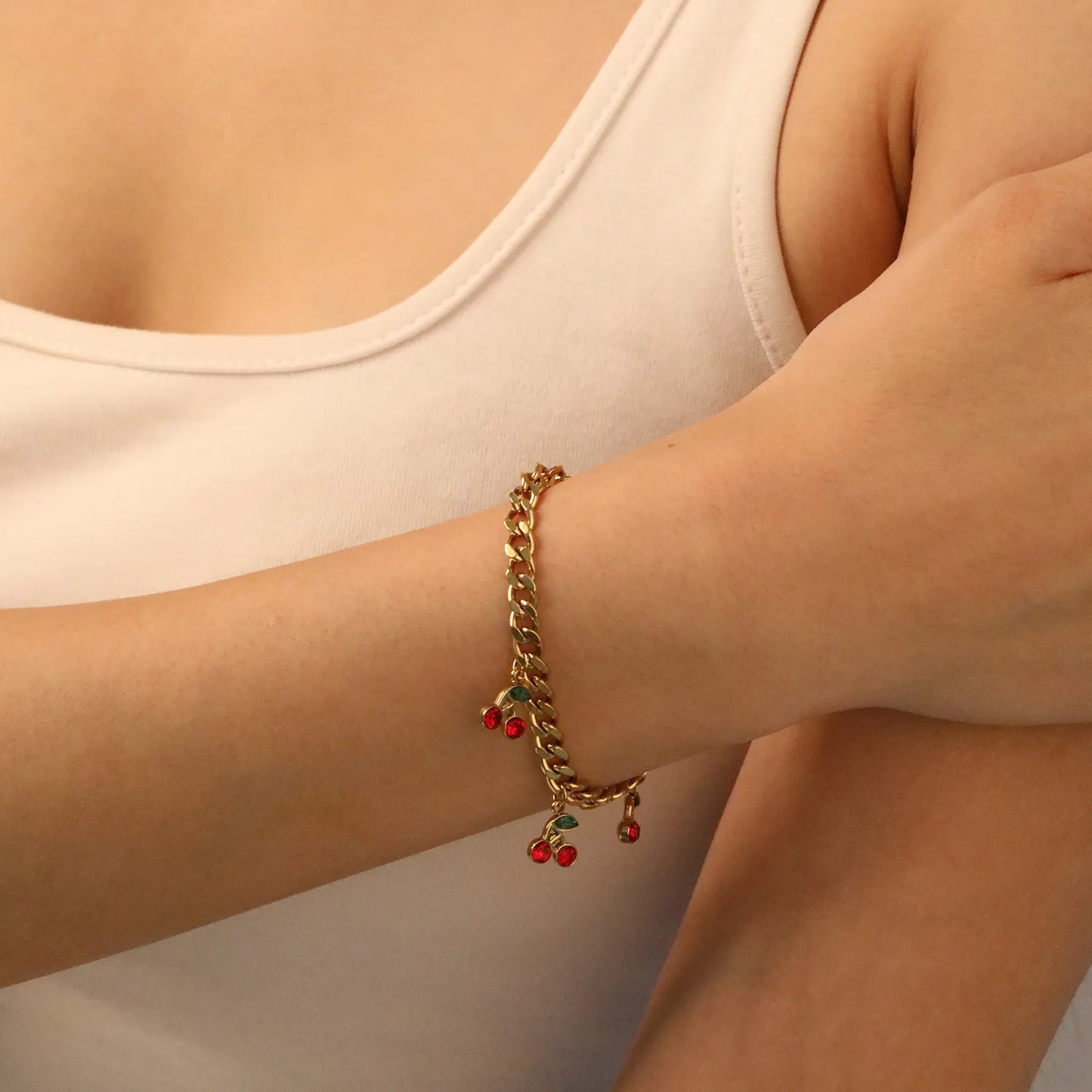 ✨🍒Wholesale Gold Cherry Charm Bracelet: 8.6*10.3mm Fruit Pendant + 18+3cm Chain | Stainless Steel Adjustable Jewelry Bulk