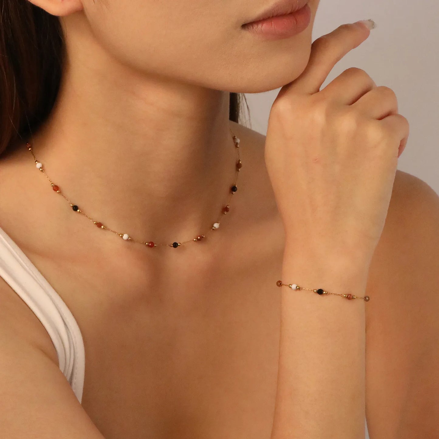 ✨ Delicate Bead Bracelet 2mm Gold Steel Beads + 3mm Colored Gems | 16+5cm Adjustable Chain | Wholesale Minimalist Jewelry