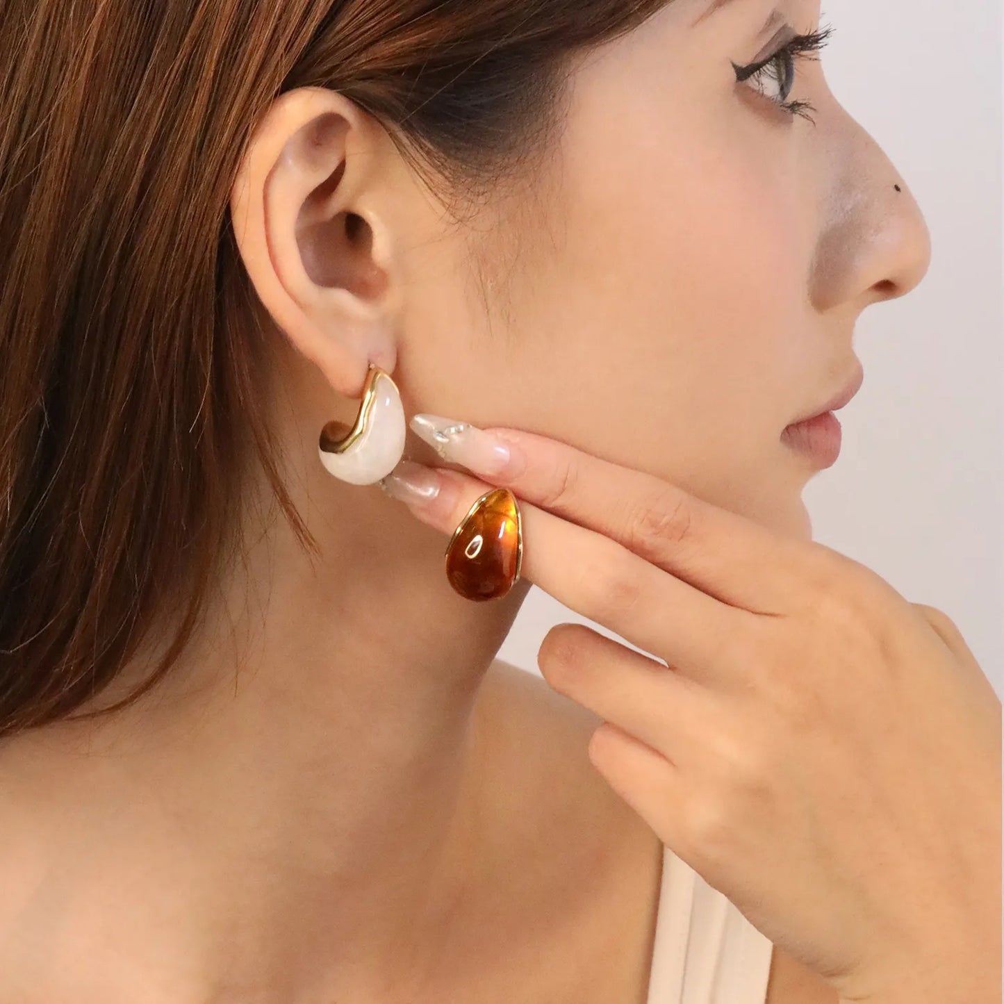 ✨ Wholesale Gold Teardrop Resin Studs 15.2x23.5mm | White/Amber Resin | Stainless Steel Hypoallergenic
