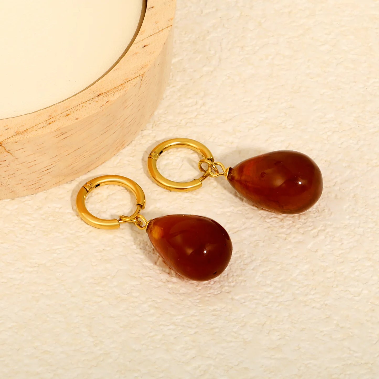 Teardrop Amber Resin Huggie Hoop Dangle Earrings 13×20mm Pendant | 18K Gold Plated | Wholesale MOQ 12