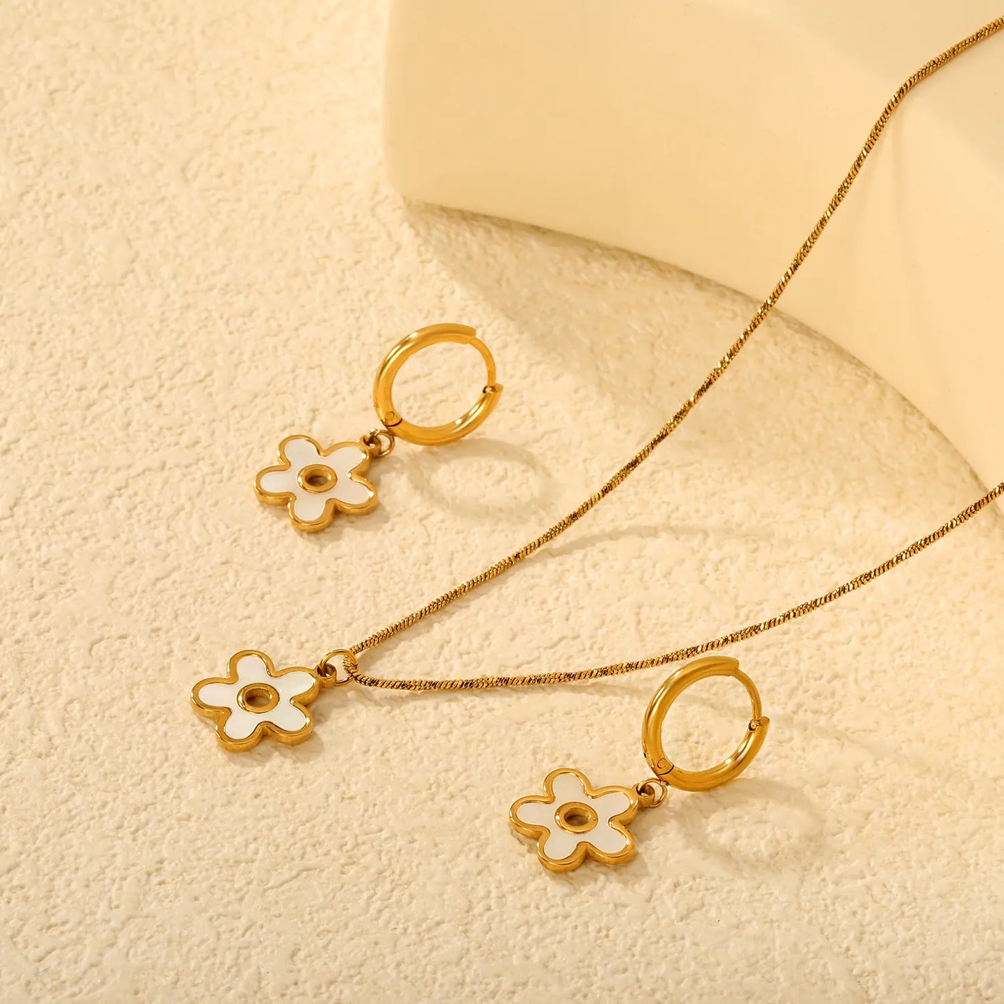 White Shell Inlay Flower Jewelry Set (Necklace + Earrings) | Gold/Silver Color | Wholesale MOQ 12