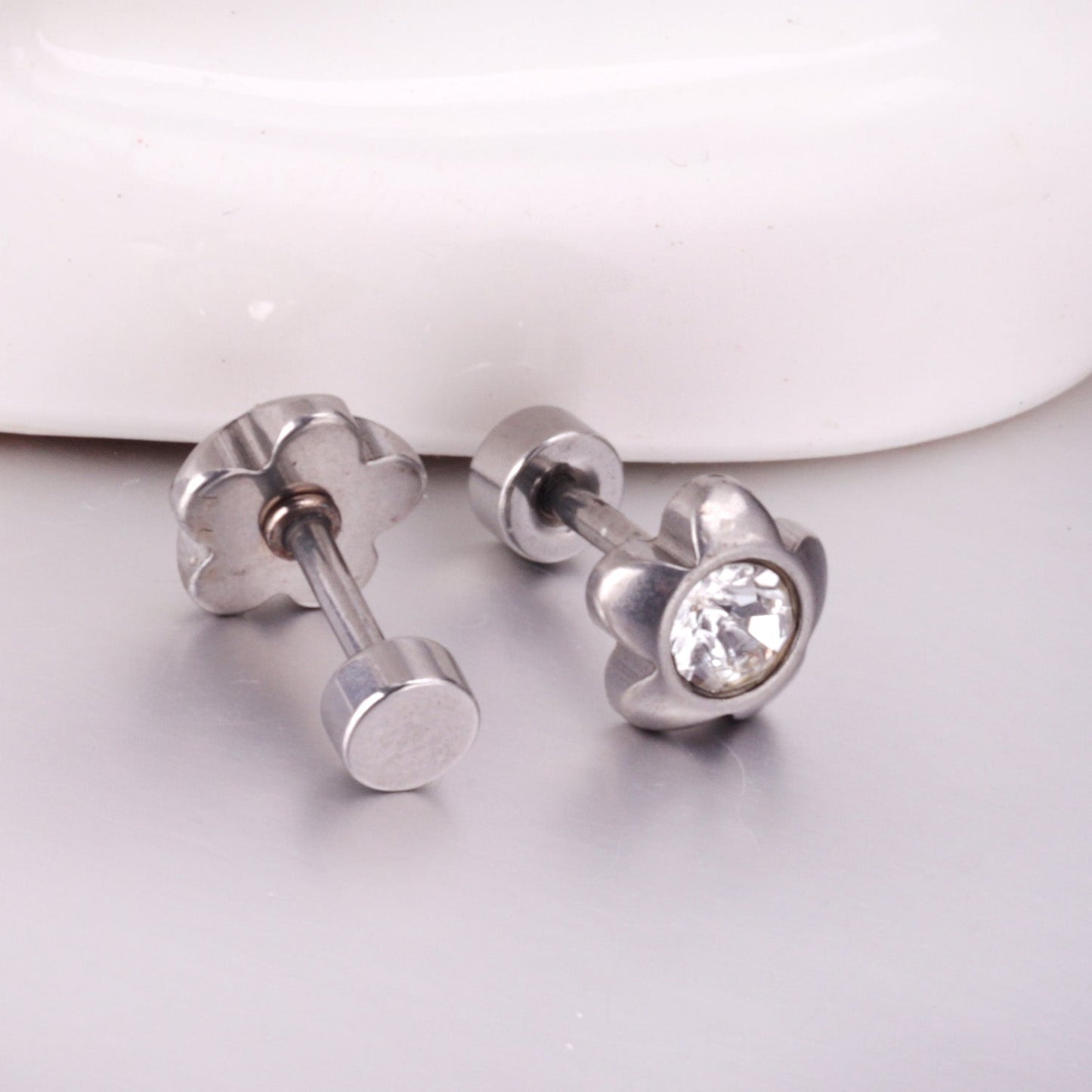 12 pairs 7mm Gold/Steel Plum White/Black Diamond Screw Plugs