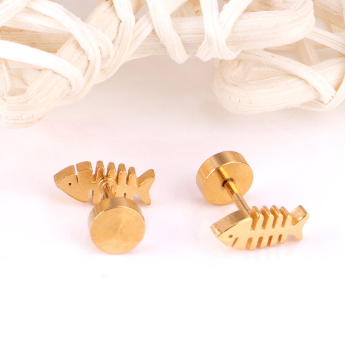 12 pairs steel/gold Cut Fishbone Screwback Earrings without diamonds