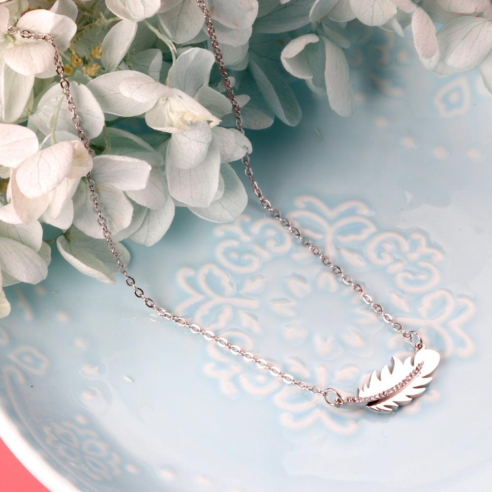 ASON Gold Color Feather Pendant Necklace with Rhinestone Stainless Steel Chain for Women Jewelry Gift Accessory Chokers