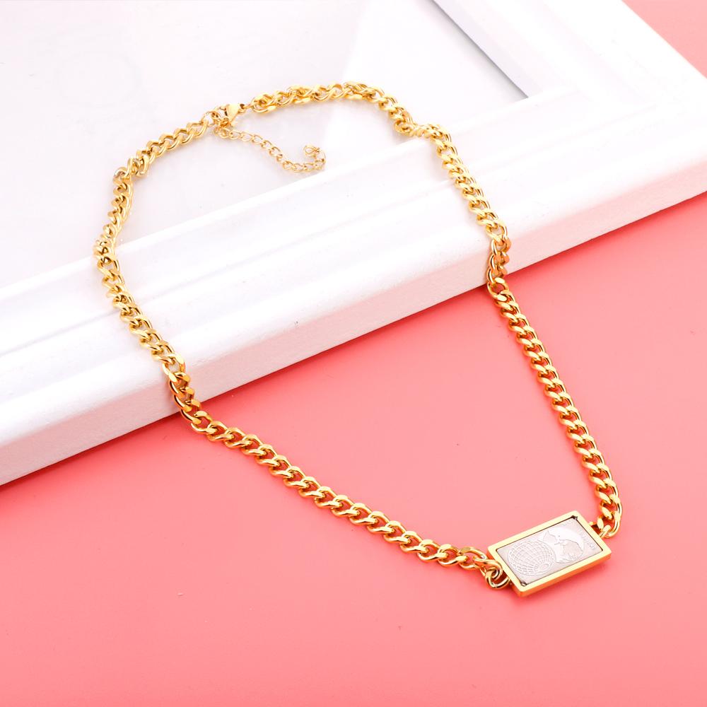 Cuban Chain With Square Pendant Fashion Decor For Woman Man Earth Design Pendant Thick Chain Peace Asethetic Collie