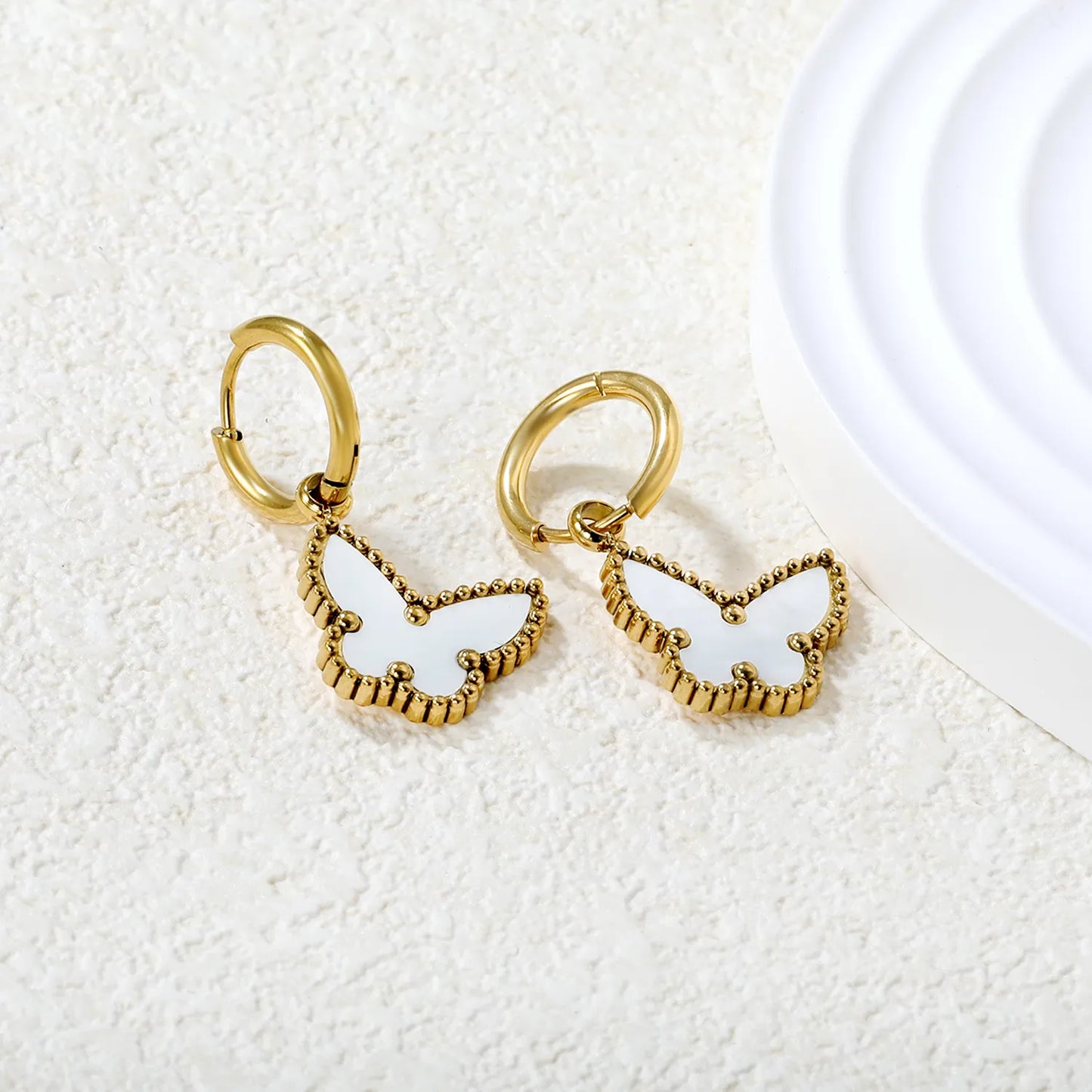 ✨🦋 Wholesale Gold Butterfly Ear Cuffs | Shell/Acrylic Designs