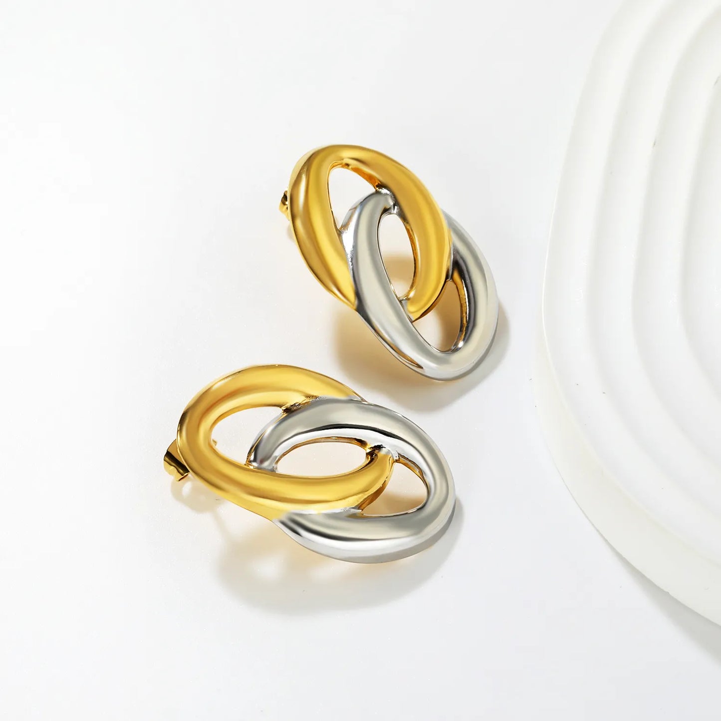 ✨ Wholesale Circle Stud Earrings | 21.5x33.3mm Two-Tone Hoop Design | Gold Plated Stainless Steel | Minimalist Geometric Jewelry Bulk