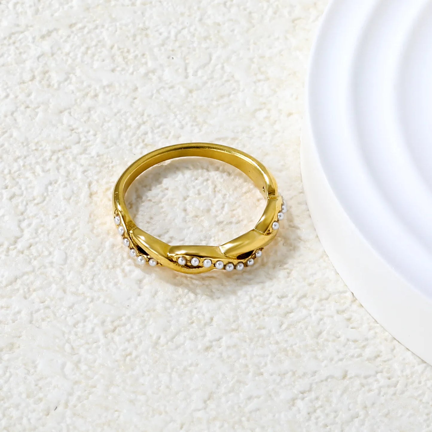 ✨ Wholesale 3.5mm Gold Twist Ring w/Diamonds | Emerald/Pearl
