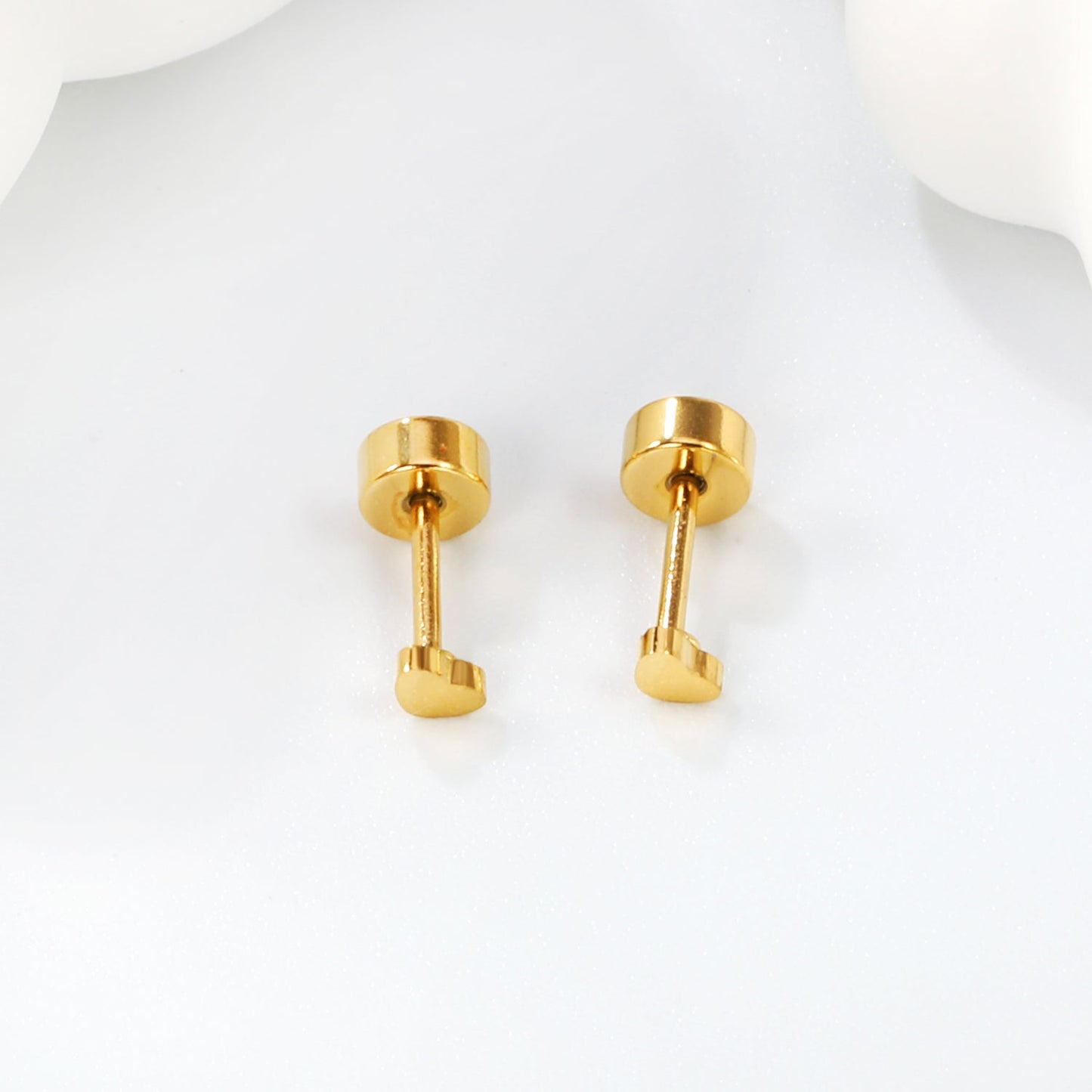 Screw plug 0.8*8mm pin small heart stud earrings 3*2.2mm gold color