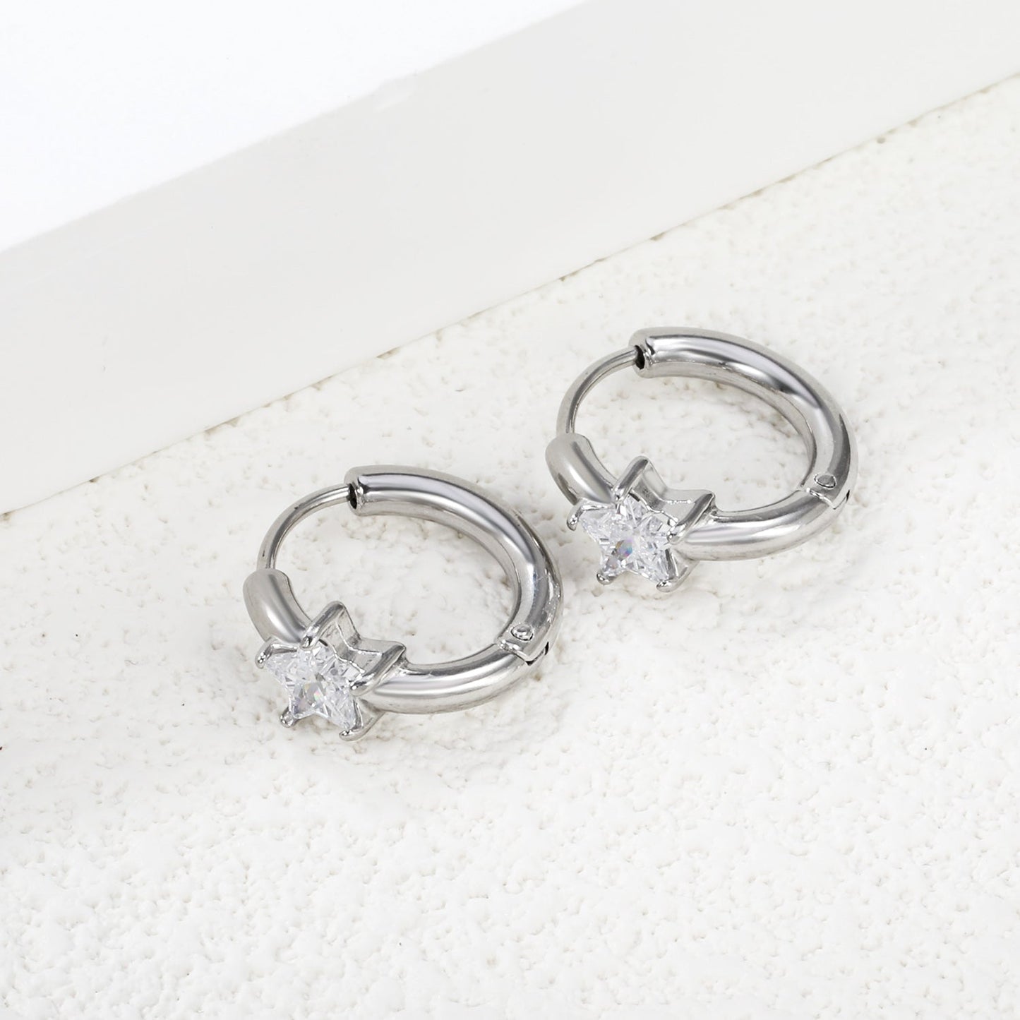 6.5mm star-shaped three-pronged white zirconium ear clips 2.5*inner diameter 11mm steel color gold color