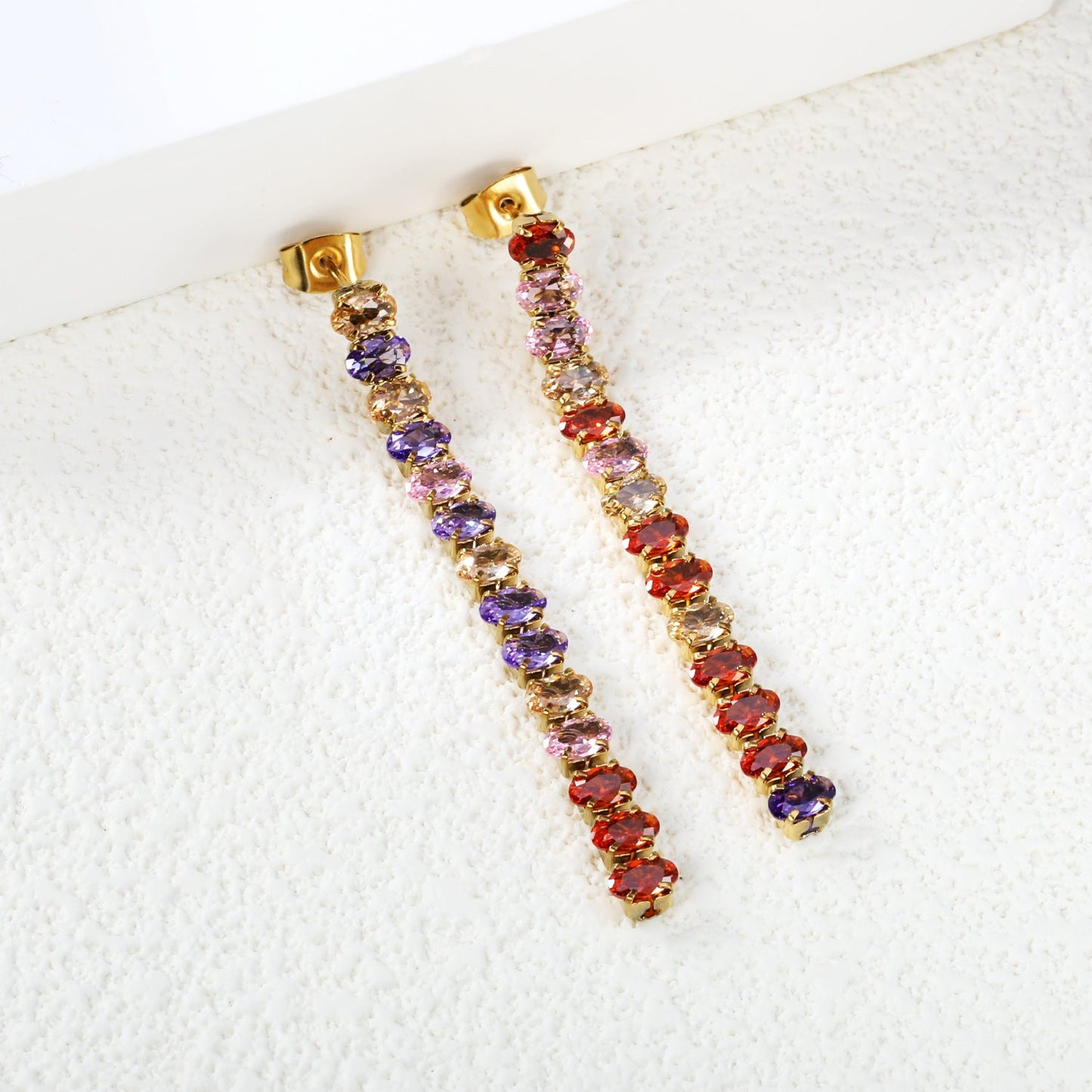 Earrings oval white diamonds Length 5.5cm Gold/Steel