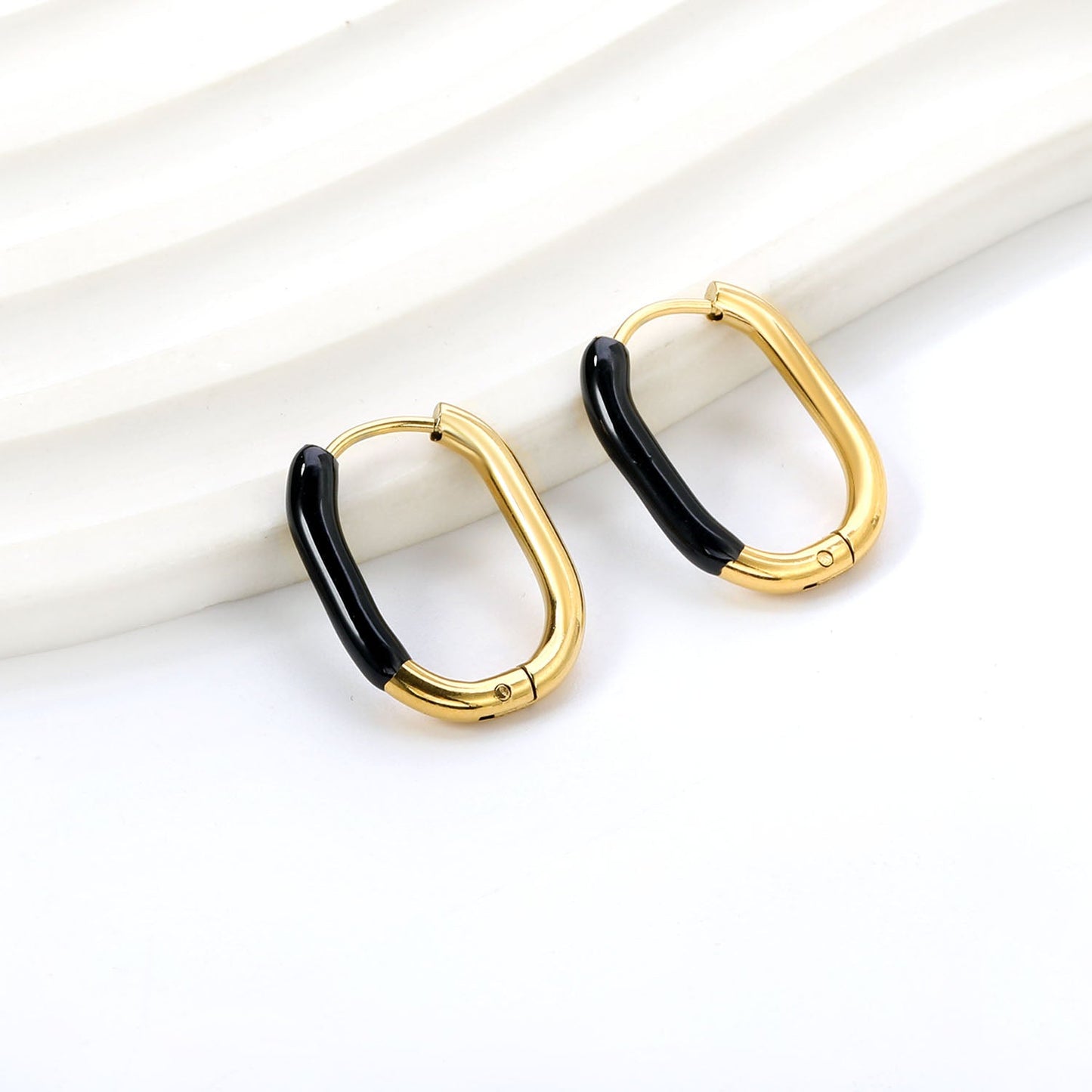 U-Shape Single White/Black/Purple/Pink/Lake Blue Drop Earrings 15.7*20.7*2.5mm