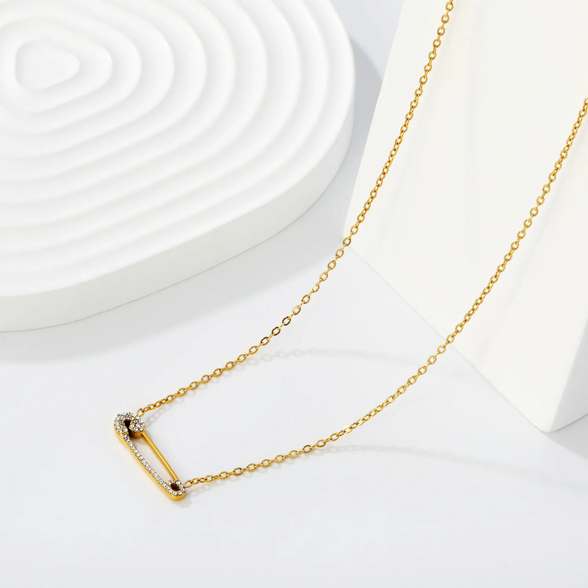 Paved CZ Safety Pin Charm Rolo Chain  Statement Necklace | 18K Gold Plated |  MOQ 12