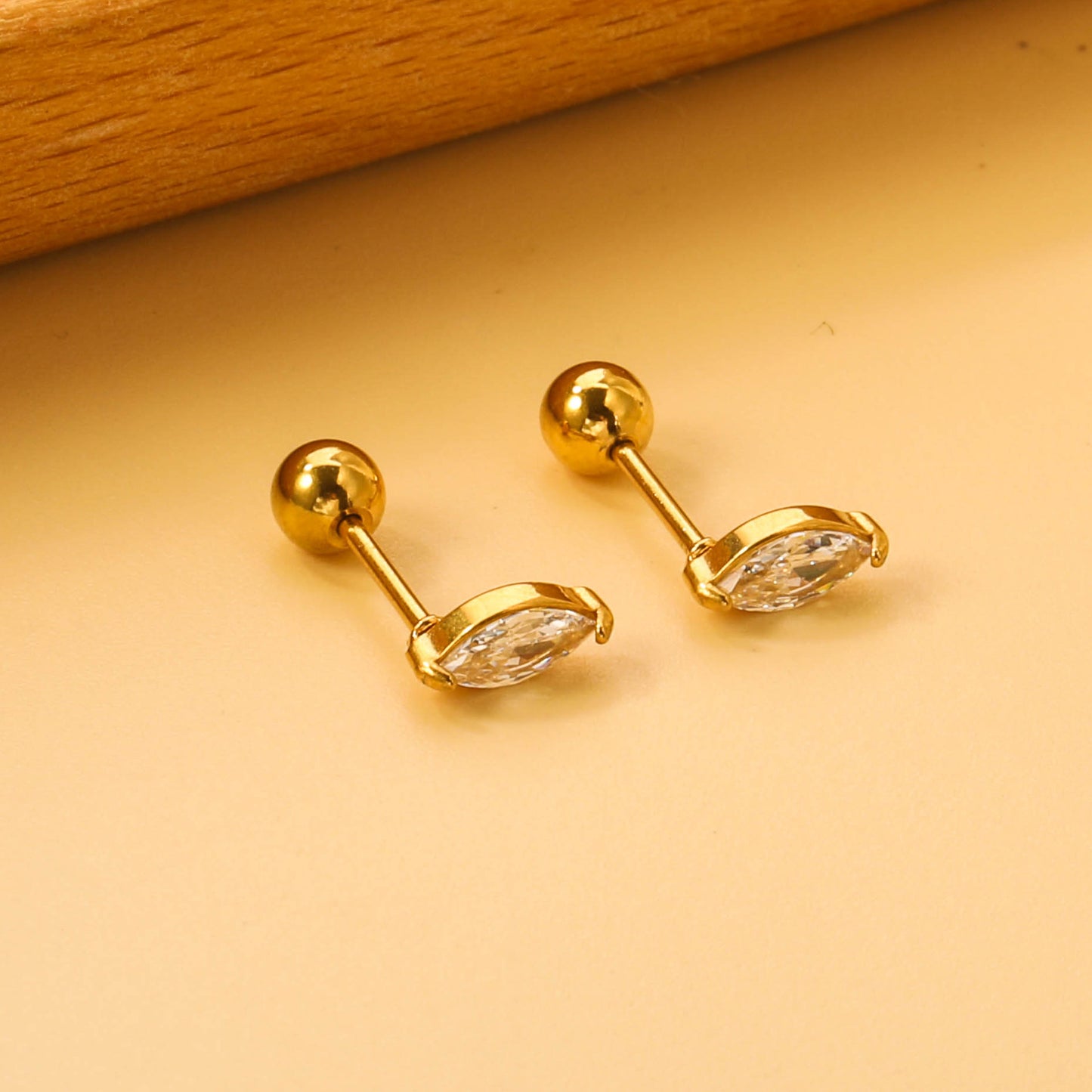 Steel Beads Screwback Horse Eye Earrings with White Diamonds 3.3*7.3mm