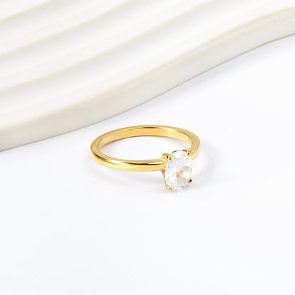 4 Claw & Oval Diamond Ring
