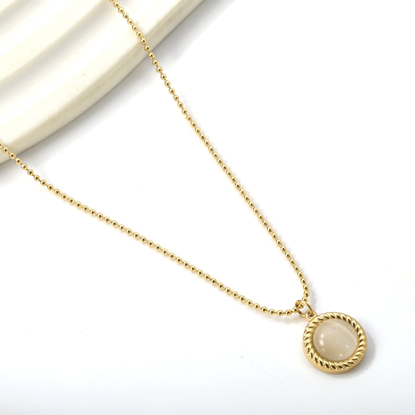Round Twist Trim with White Cat's Eye Pendant 11.6mm Necklace 45+5cm