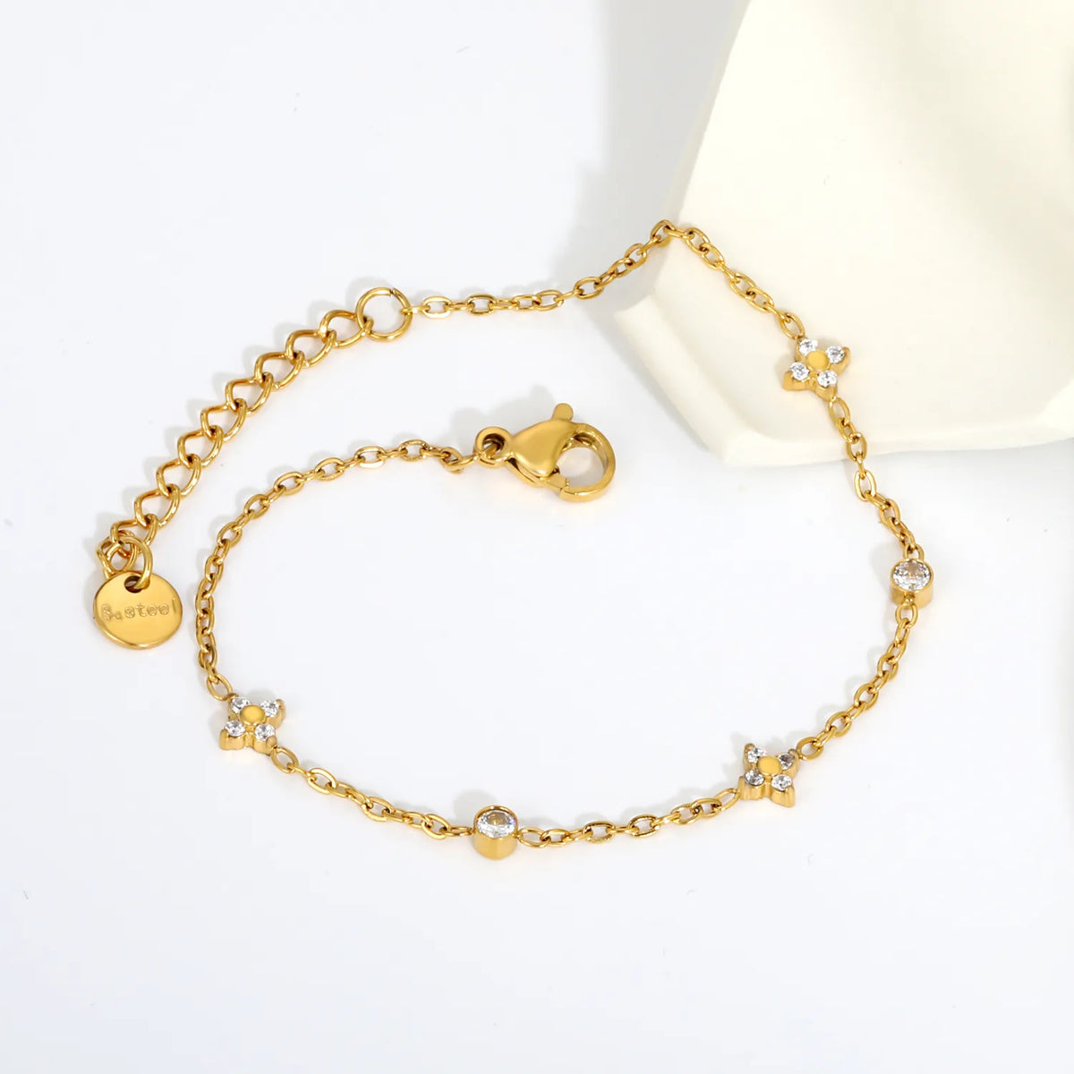 Elegant Four Leaf Clover Station Zircon Bracelet | 17+3cm Adjustable | 18K Gold Plated | Wholesale MOQ 12