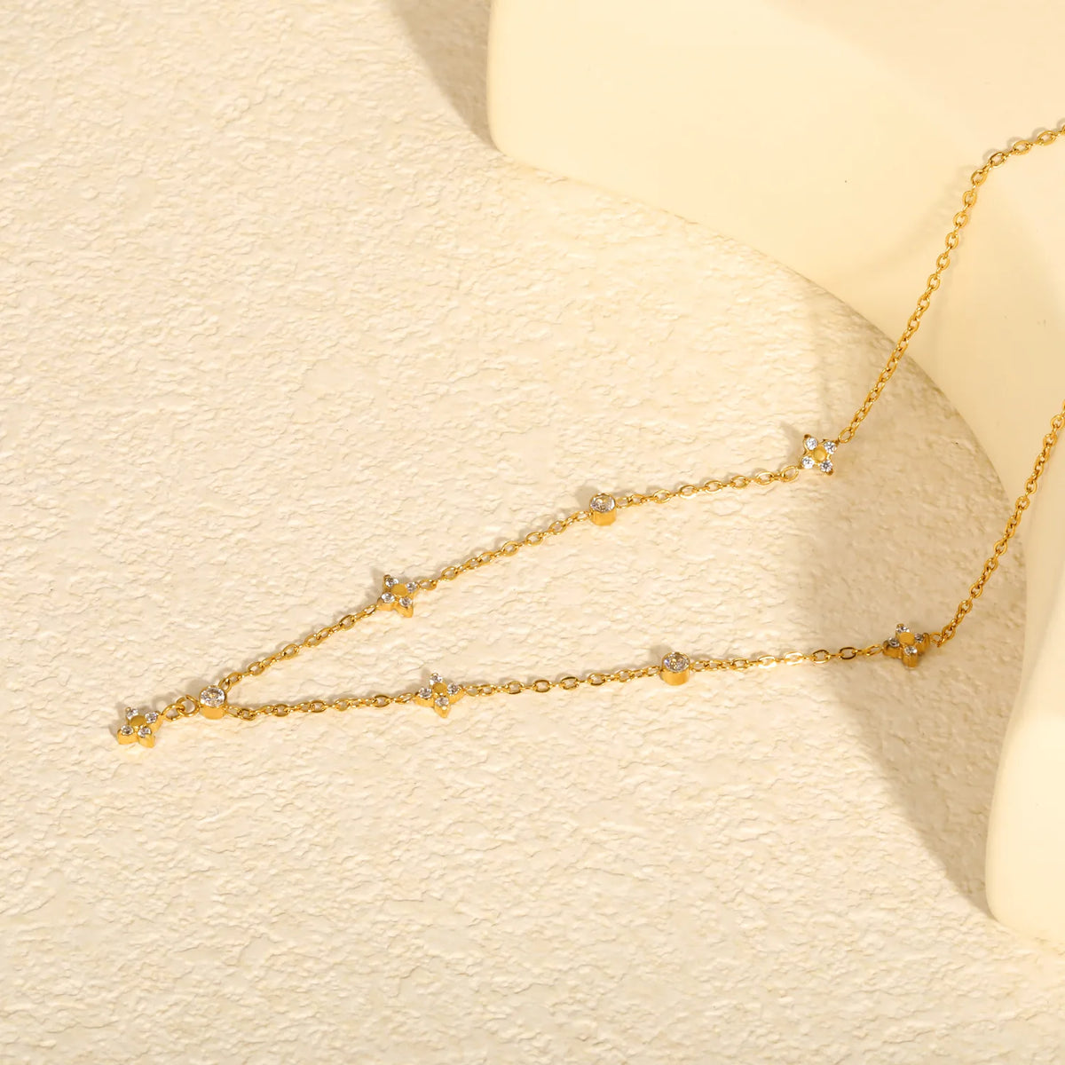 Dainty Four Leaf Clover & Round CZ Station Rolo Chain Necklace Wholesale | 18K Gold Plated | MOQ 12