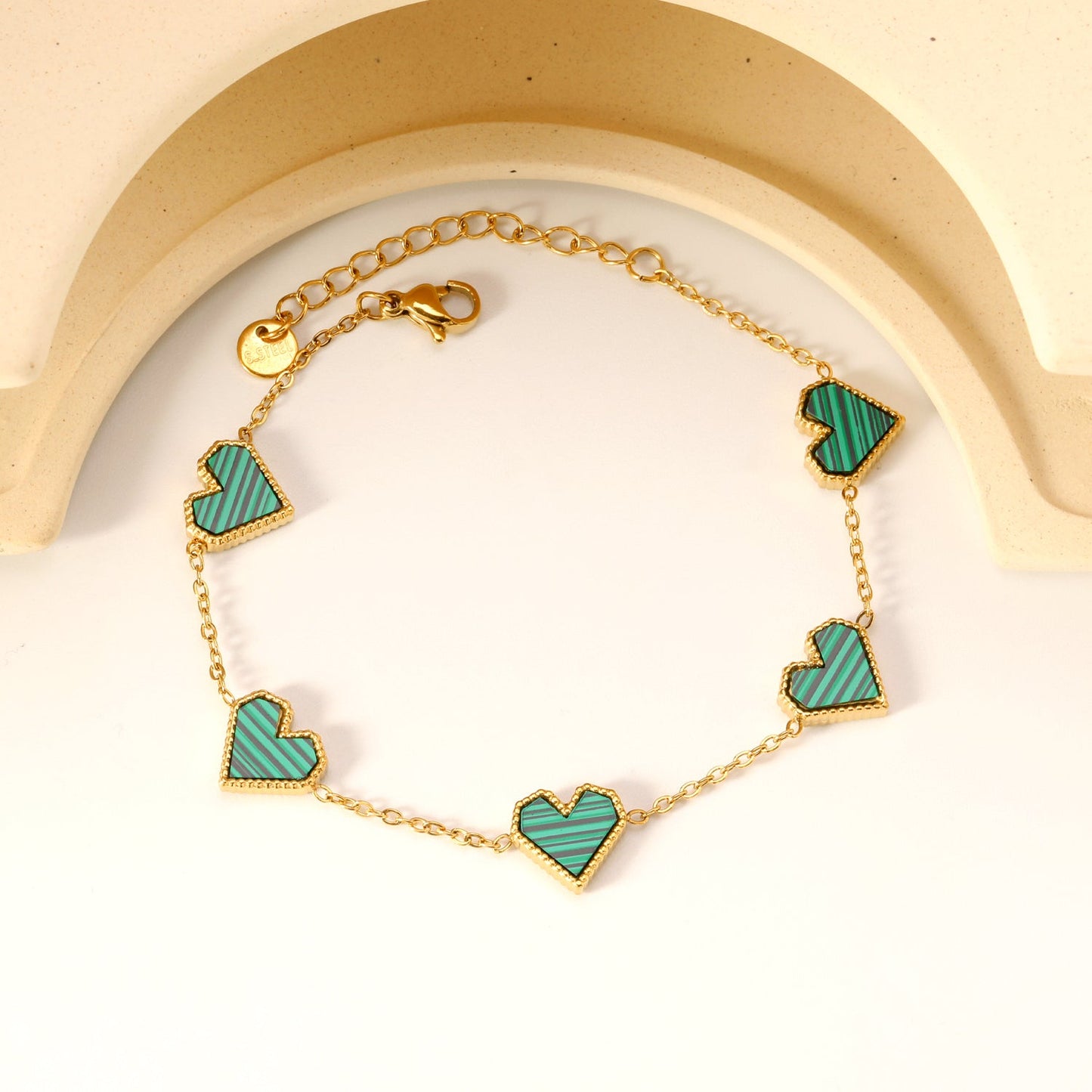 11.3*10.5mm heart shape sticky double-sided white shell/black/red/pink/green horizontal acrylic accessories 18+5cm+6mm round plaque Bracelet gold color