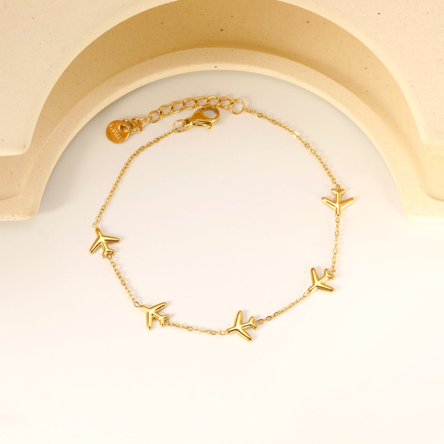 8.2*8mm Airplane Accessories 0.3 Cross Chain*18+3cm+6mm Round Plaque Bracelet Golden