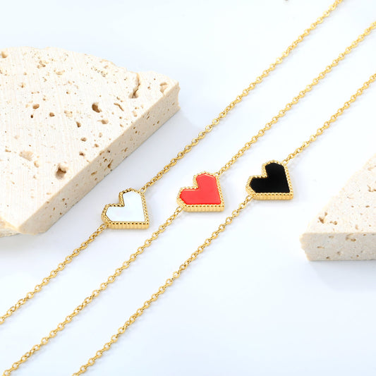 11.2*10.3mm heart shape with white shell/black acrylic/red acrylic fittings 0.35 cross chain*18+3cm+6mm round plaque Bracelet gold color
