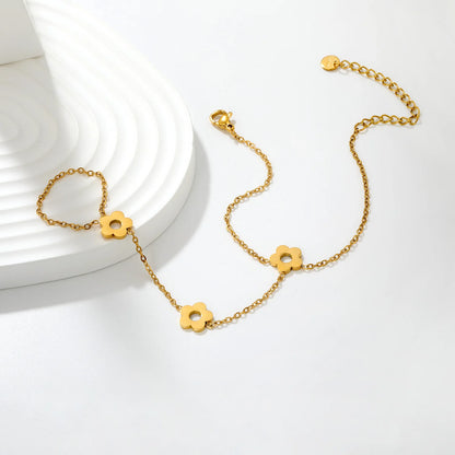 Cutout Flower Hand Chain Bracelet With Attached Ring | 10mm Hollow Flower Charms | 15+5cm Adjustable Cable Chain