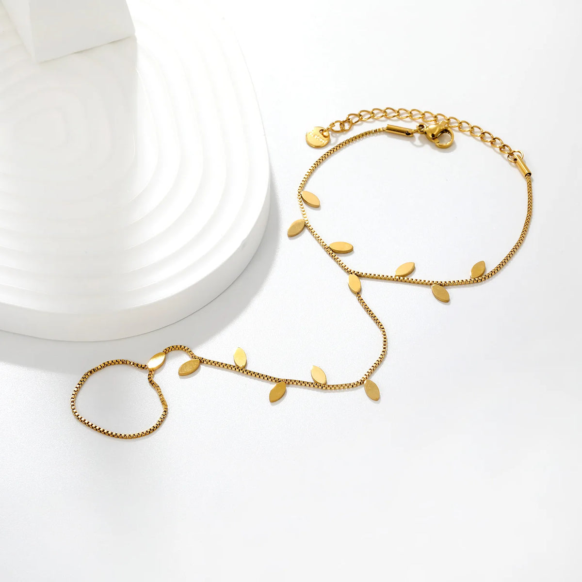 Leaf Disc Hand Chain Bracelet With Attached Ring | 3x6mm Marquise Leaf Charms | 15+5cm Box Chain