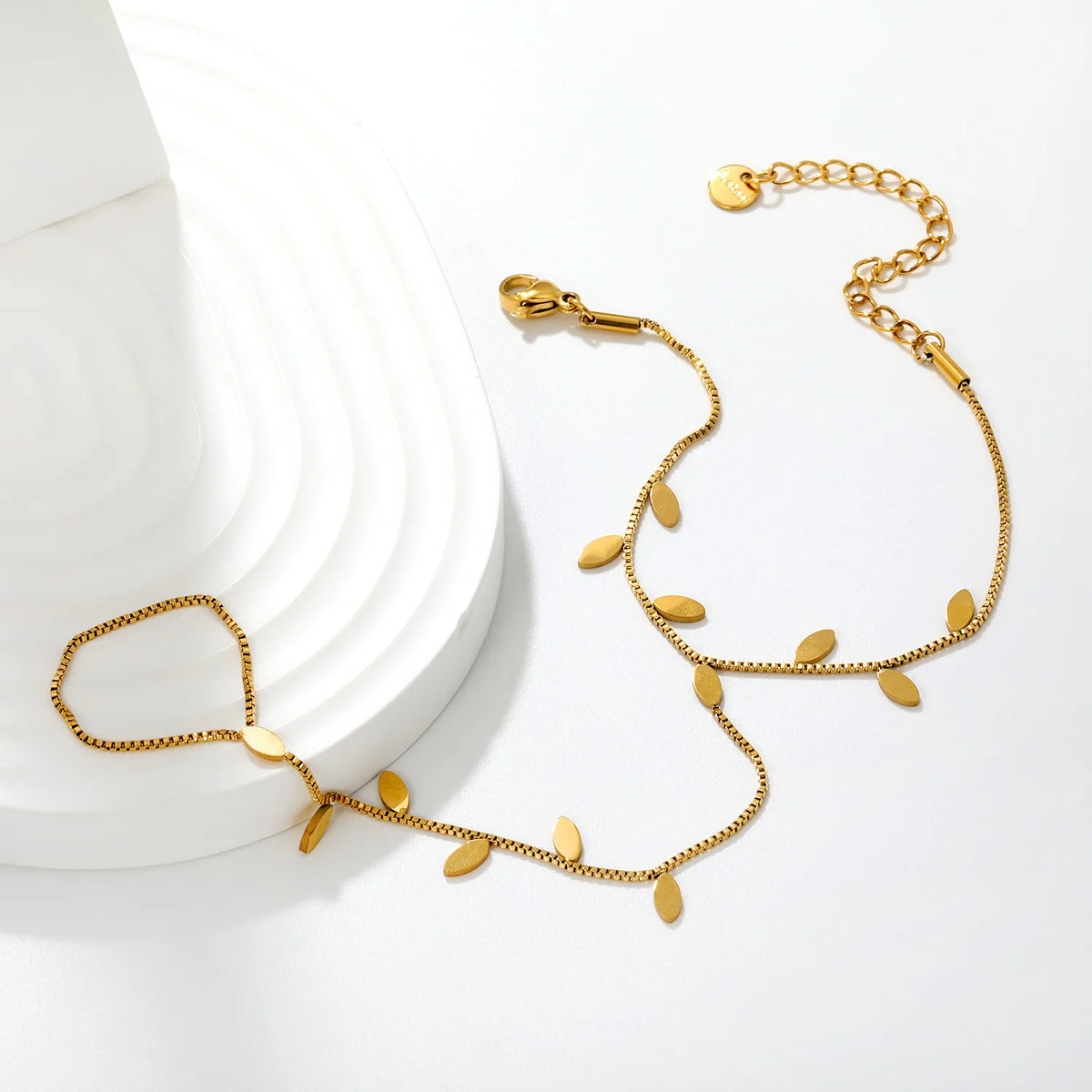 Leaf Disc Hand Chain Bracelet With Attached Ring | 3x6mm Marquise Leaf Charms | 15+5cm Box Chain