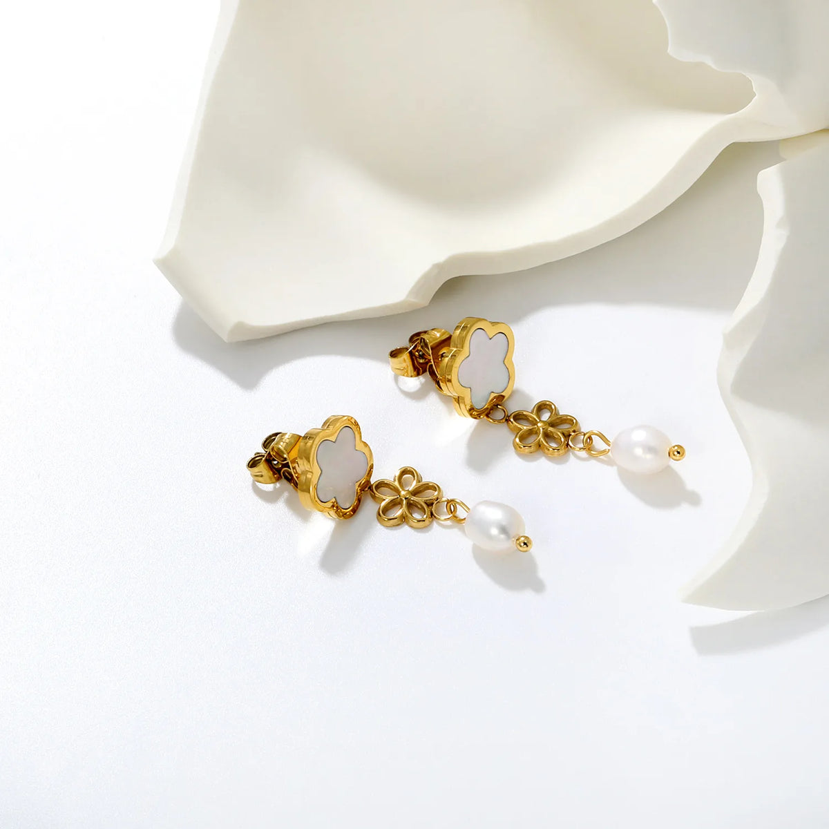 Dainty Layered Floral Shell Dangle Earrings Hollow Flower Charm Freshwater Pearl Drop Earrings