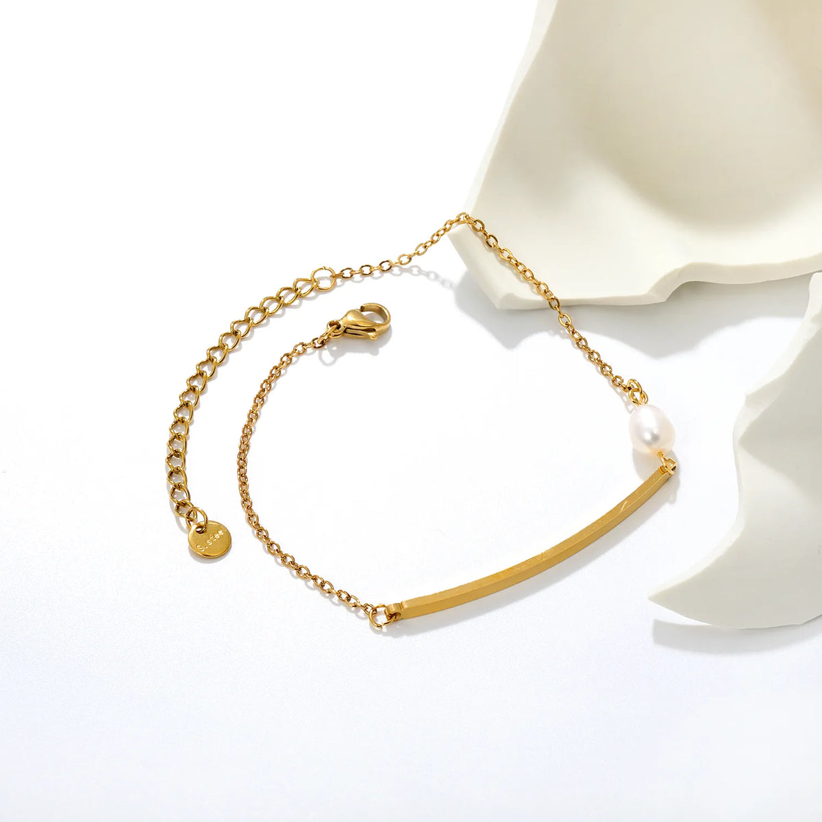 Minimalist Curved Bar Pearl Anklet 20+5cm Adjustable Chain 18K Gold Plated Jewelry | Wholesale MOQ 12