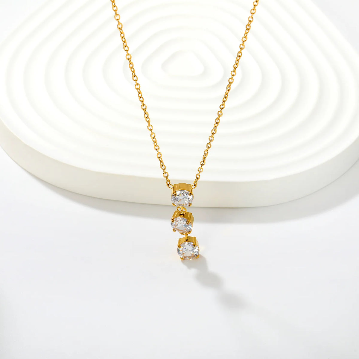 Vertical Three Round Zircon Drop Necklace | 4mm Triple Clear Zircon Pendant | 3cm Drop Length | 40+5cm Adjustable Chain