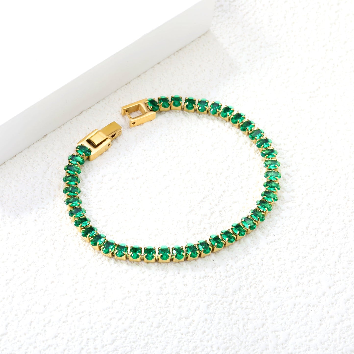 5*3.5mm Oval Emerald Crystal Zirconium Button Head Bracelet 17cm Steel/Golden