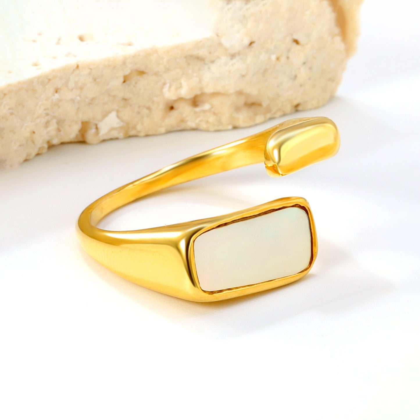 12.7mm 18K PVD Gold Plated Stainless Steel Ring Adjustable White Mother Pearl Open for Women