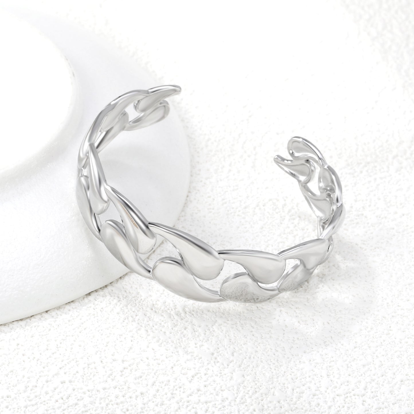 Fashion Accessory Gold Plated Stainless Steel Open Bangle Classic Smooth Water Drop Bracelet