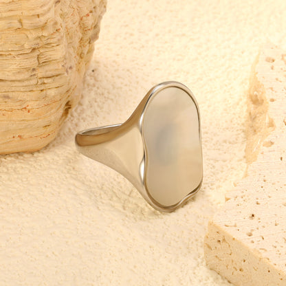24.4mm 18k Gold PVD Plated Stainless Steel White Shell Rings Unique Stylish