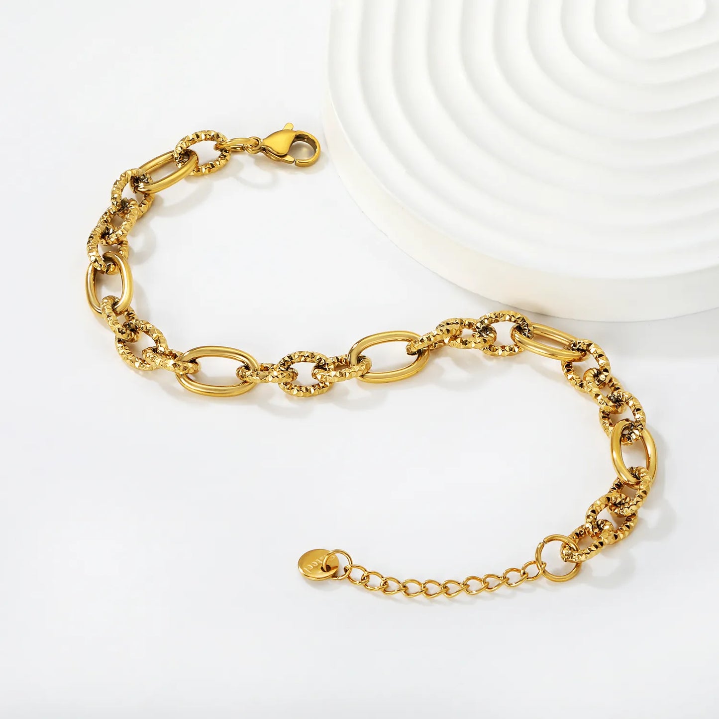 Wholesale Mixed Oval & Textured Link Chain Bracelet in Gold-Plated Stainless Steel | Adjustable Extension | Silver Color Available