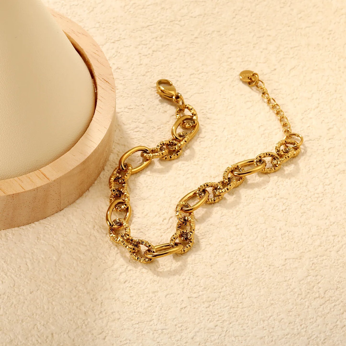 Wholesale Mixed Oval & Textured Link Chain Bracelet in Gold-Plated Stainless Steel | Adjustable Extension | Silver Color Available