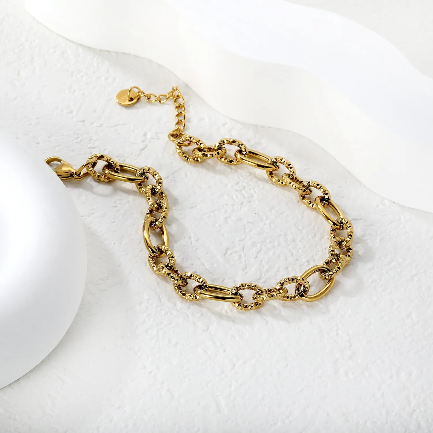 Wholesale Mixed Oval & Textured Link Chain Bracelet in Gold-Plated Stainless Steel | Adjustable Extension | Silver Color Available