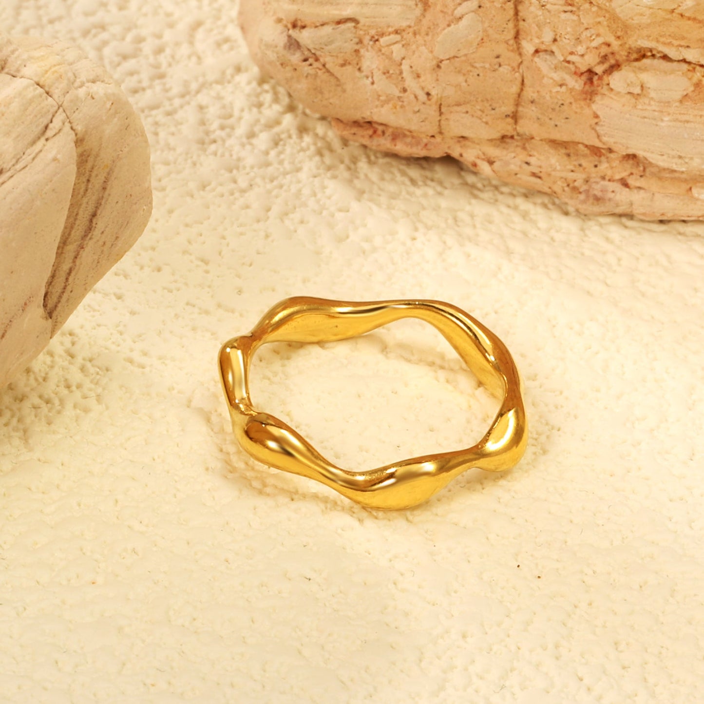 New irregular glossy wave abstract fashion eating ring