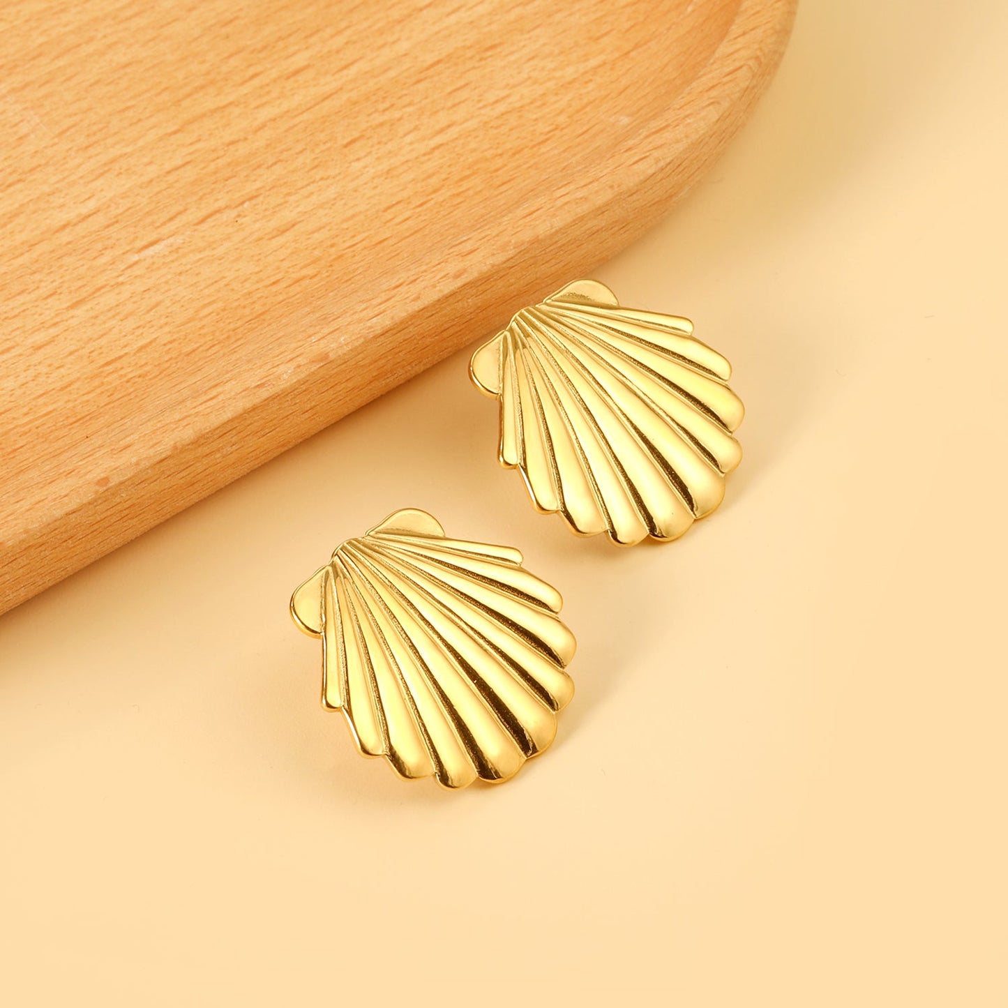 Smooth Shell 24.8mm Stud Earrings