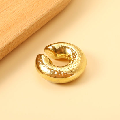 C-Shape Bumpy Ear Clip 30mm
