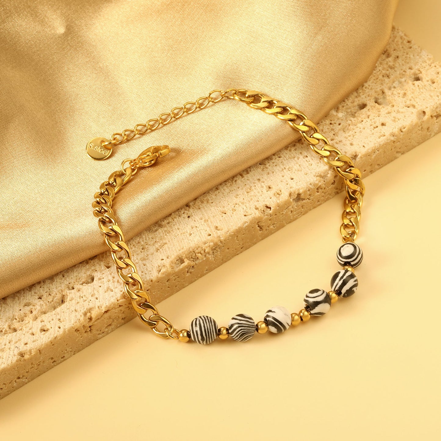 6 Black and White Natural Stone Bracelets 18+3cm