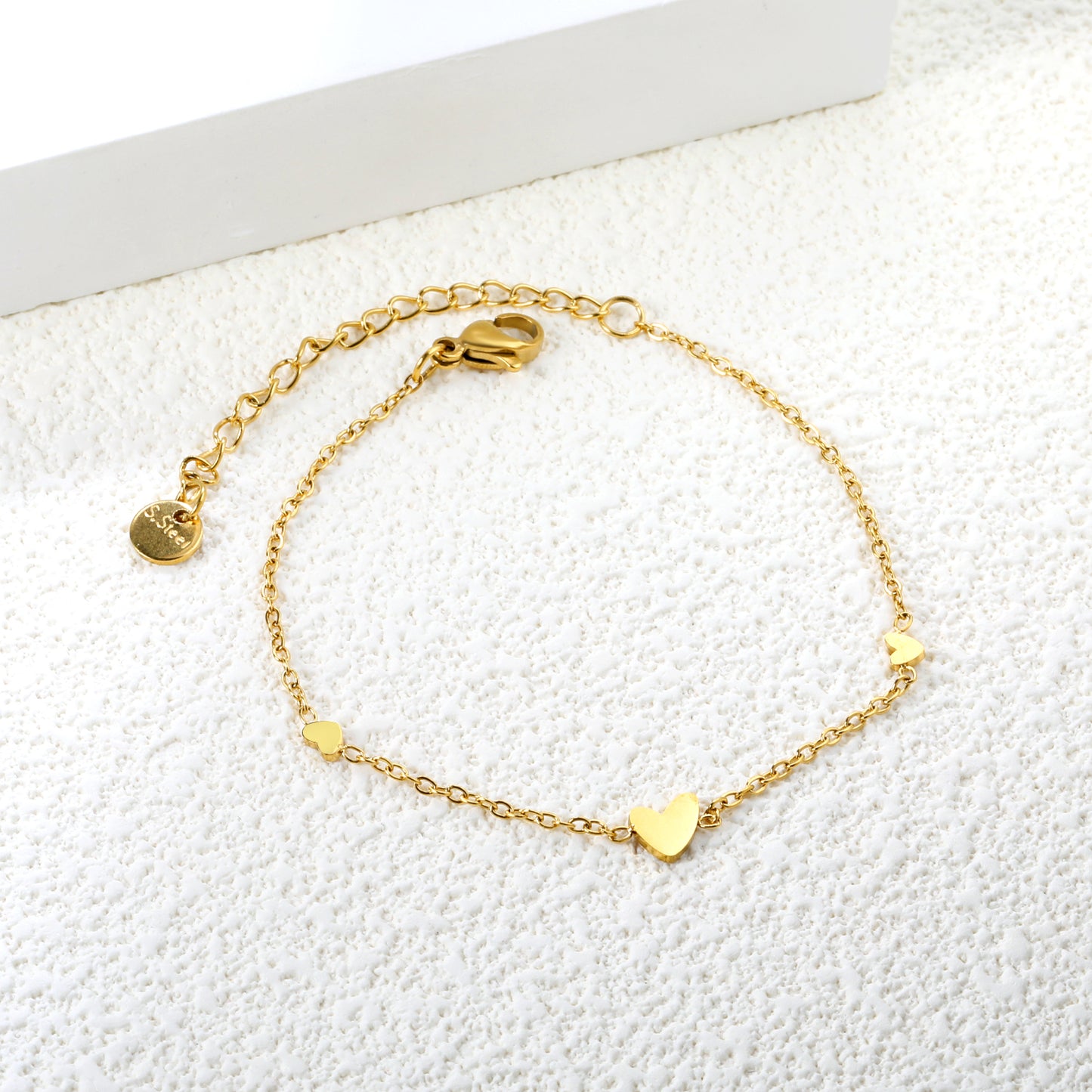 Bulk Asymmetric Heart Charm Bracelet | 316L Gold Stainless Steel w/ 5.8mm Crooked + 3.7mm Hearts (16+5cm) - Wholesale Boho Trend