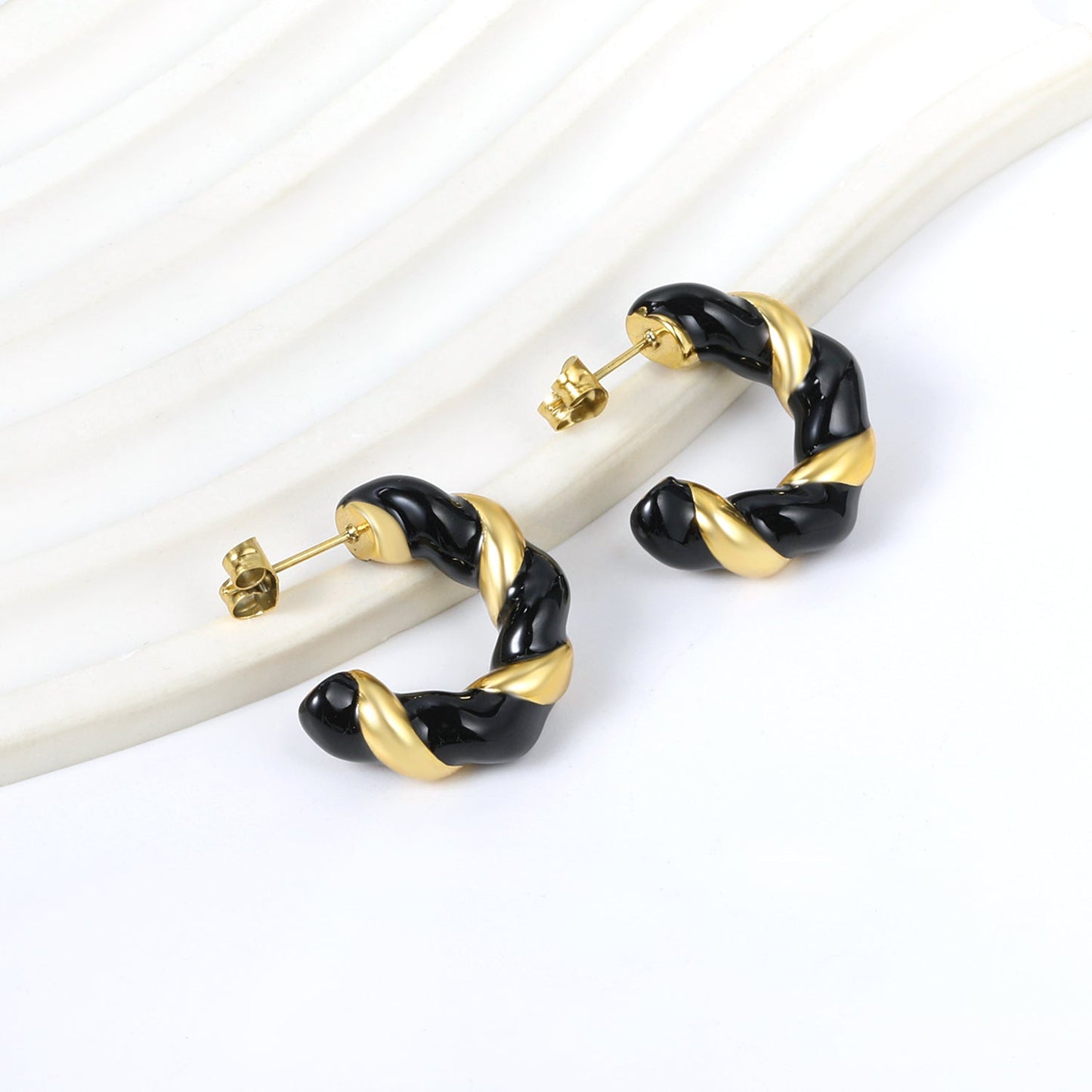 C Shape Twist Drip Earrings 6.4*23mm
