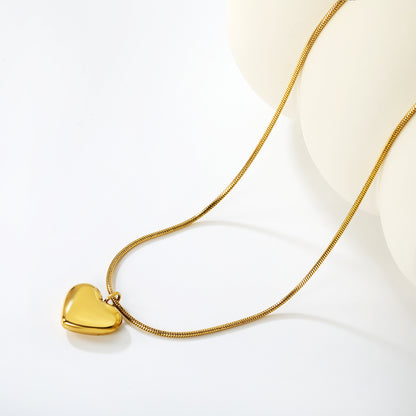 Wholesale Stainless Steel Snake Chain Heart Pendant Necklace – Waterproof Hypoallergenic Jewelry