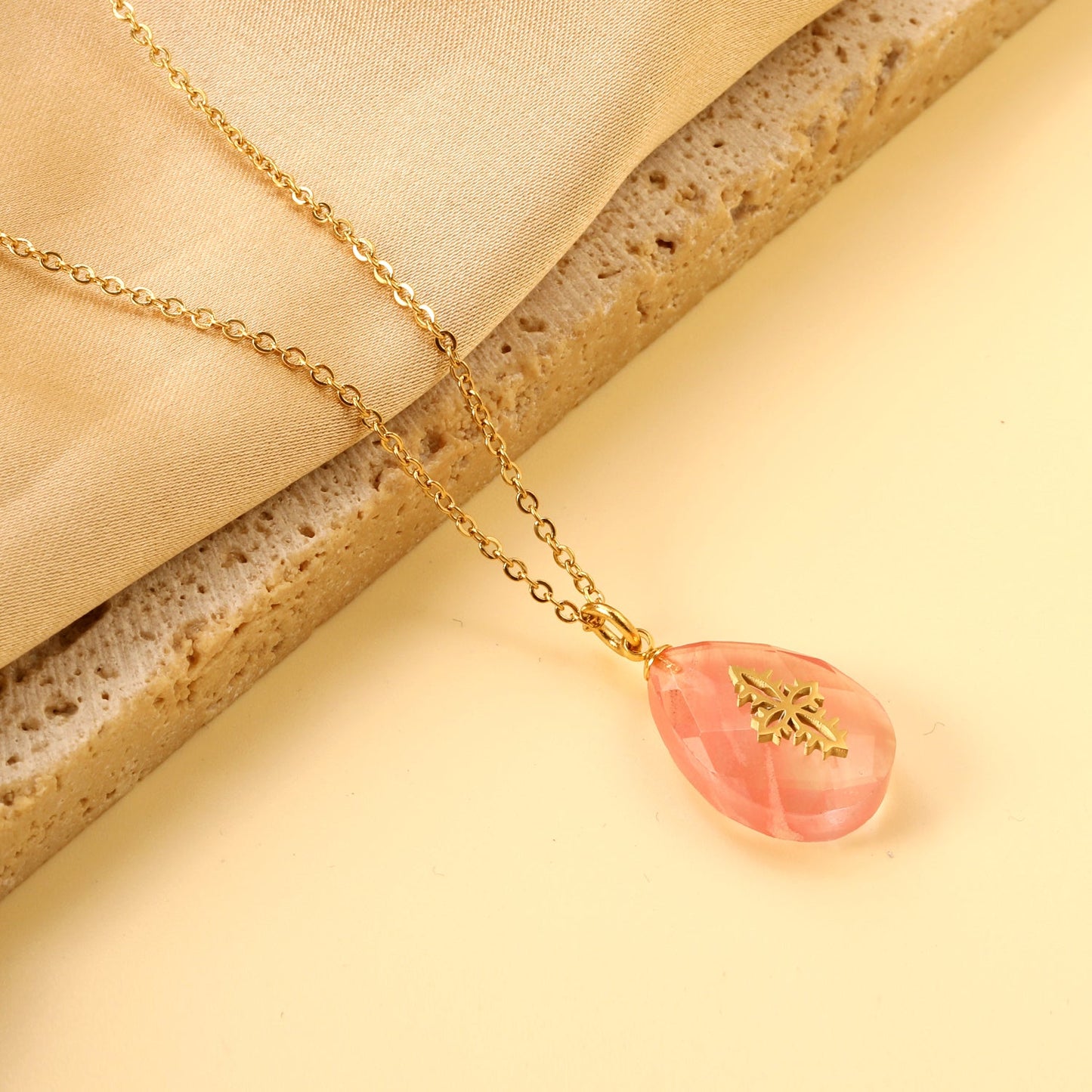 Pink Teardrop Stone with Gold Pattern Pendant 13.4*18.8mm Necklace 40+5cm Golden