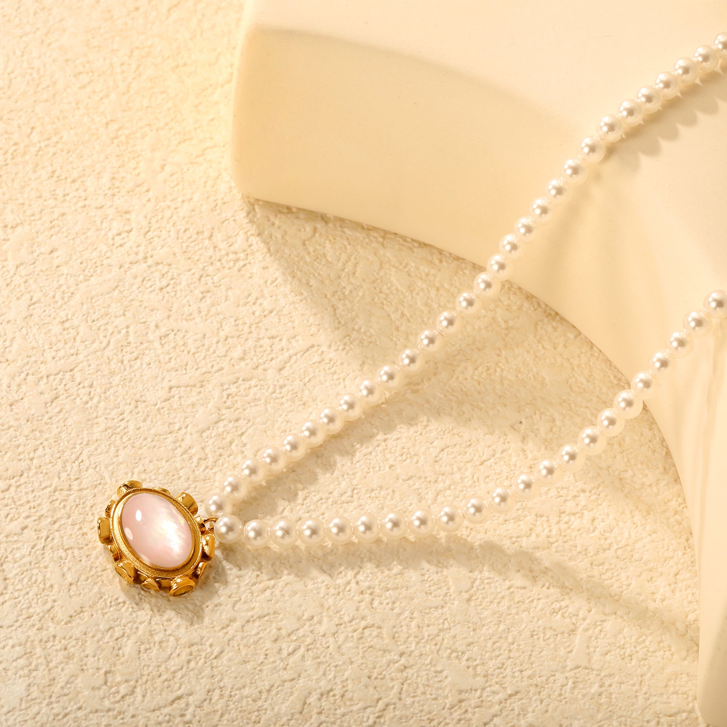 Wholesale Pink Shell Pearl Pendant Necklace – Hypoallergenic Jewelry for Women, Waterproof & Tarnish Free, Bulk Order Wholesale
