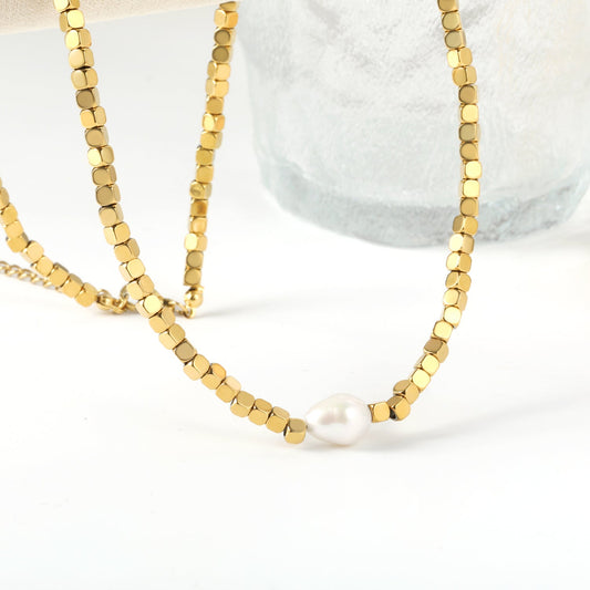 3mm small square with a white pearl pendant 9.5*7.5mm necklace 40+5cm