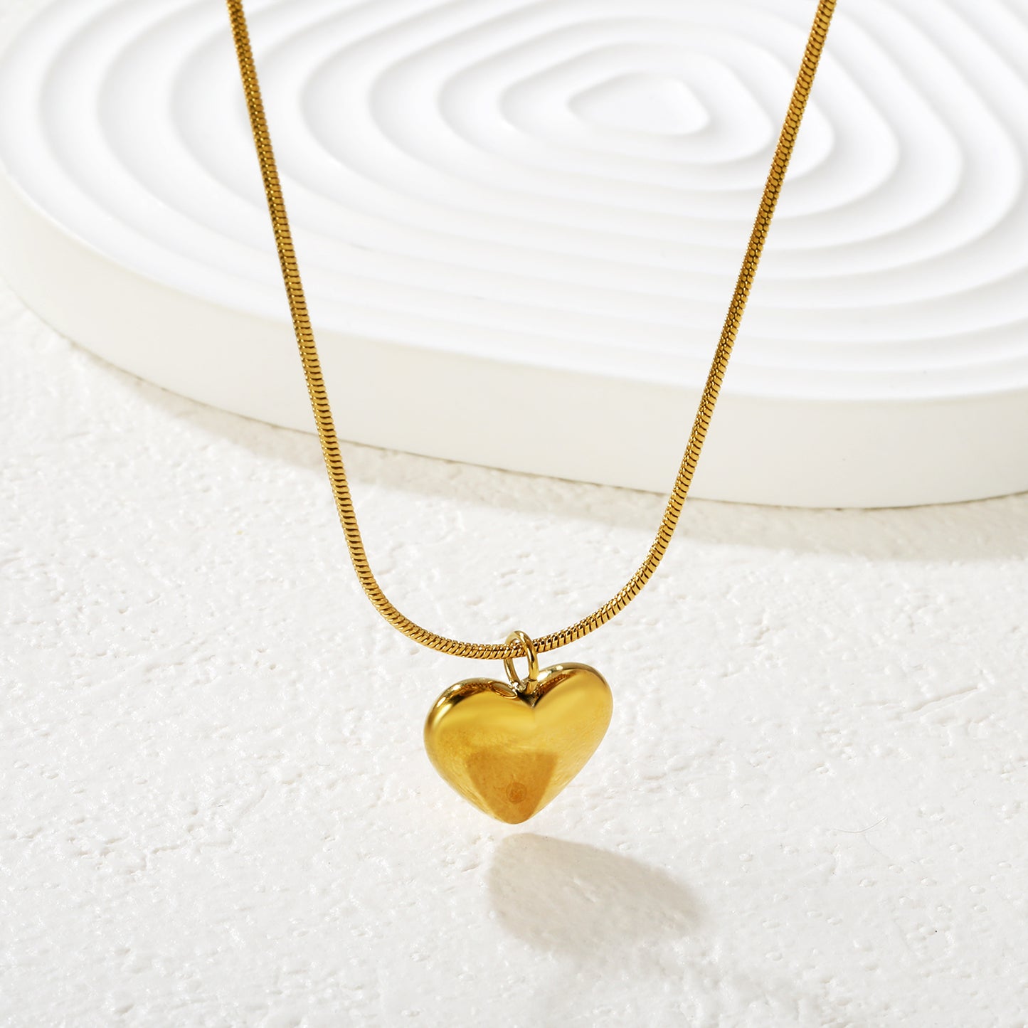 Wholesale Stainless Steel Snake Chain Heart Pendant Necklace – Waterproof Hypoallergenic Jewelry