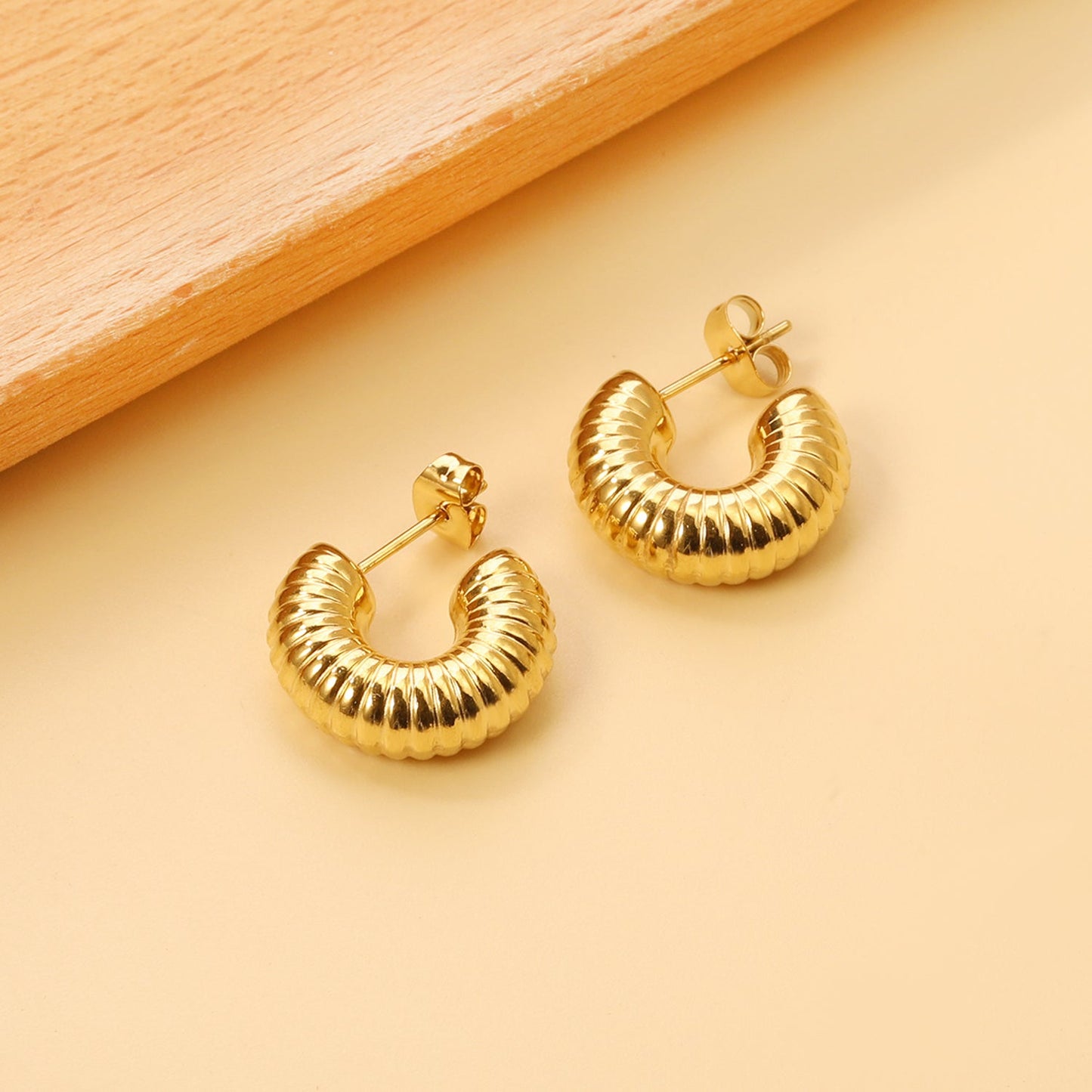 C-Shaped Horizontal Stud Earrings 6*17.5